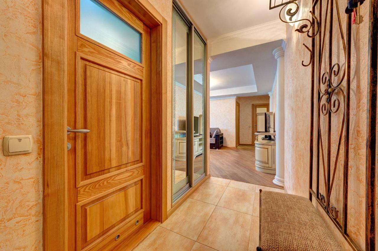 Apartments Near The Shopping Center Gulliver كييف المظهر الخارجي الصورة