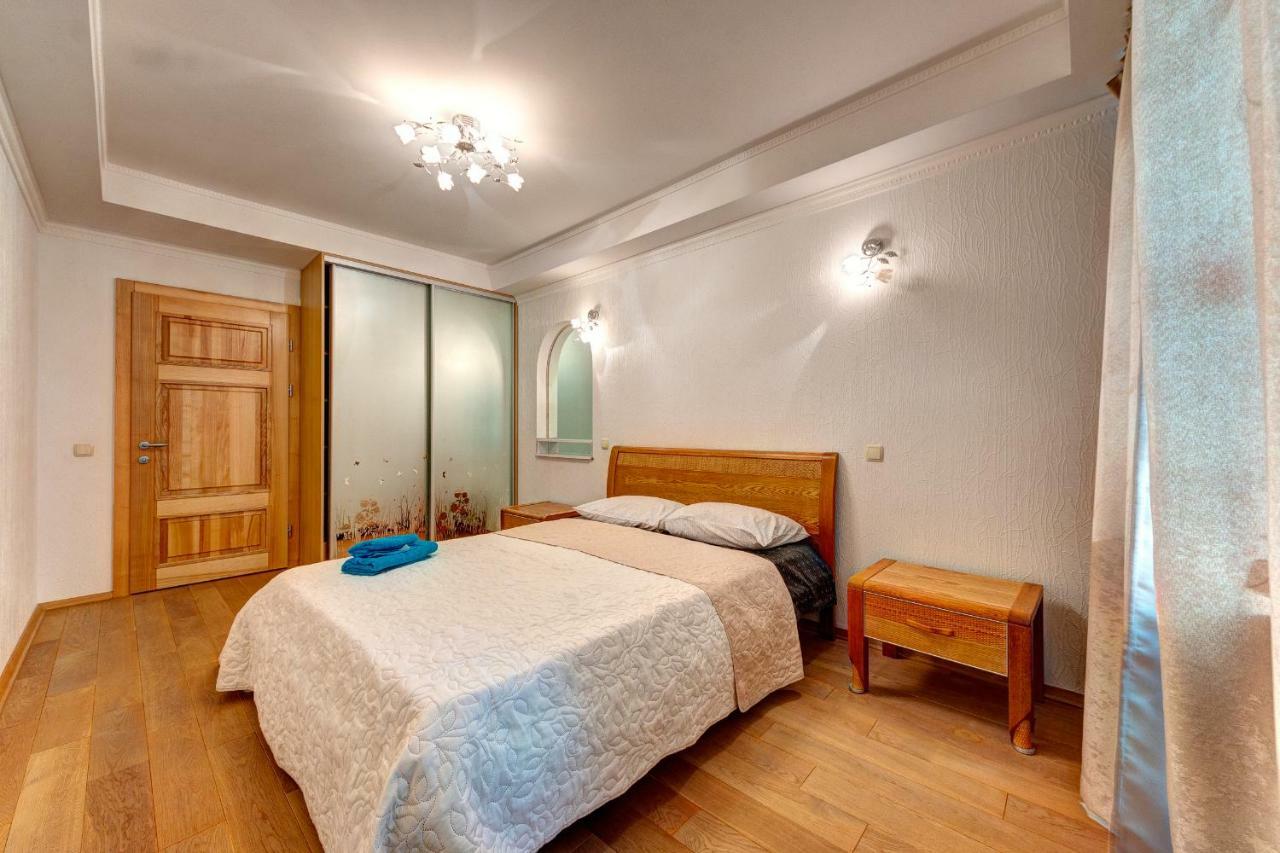 Apartments Near The Shopping Center Gulliver كييف المظهر الخارجي الصورة