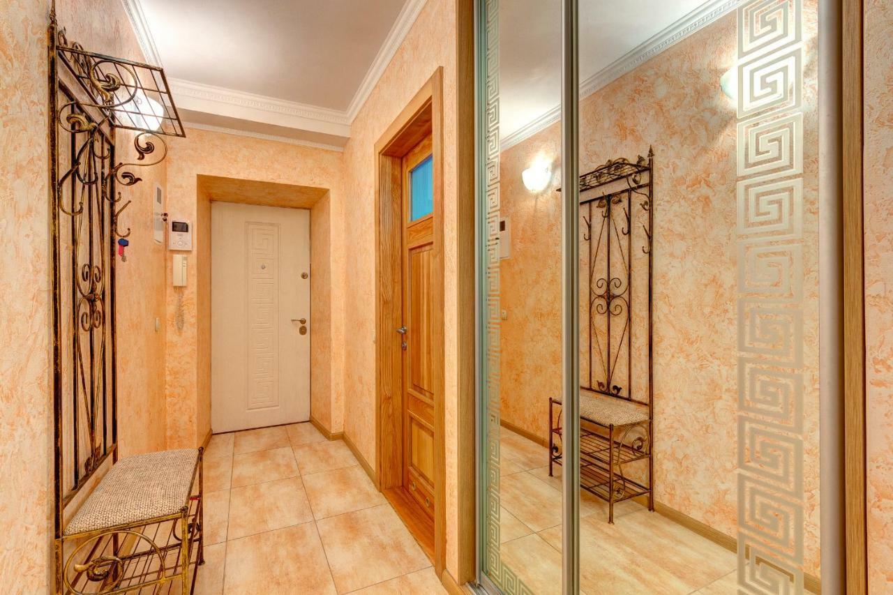 Apartments Near The Shopping Center Gulliver كييف المظهر الخارجي الصورة